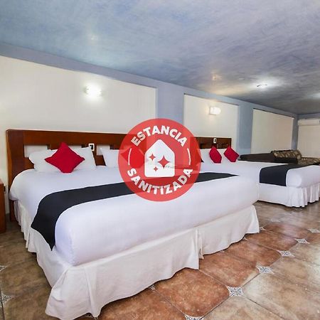 Suites De Reyes Ирапуато Экстерьер фото