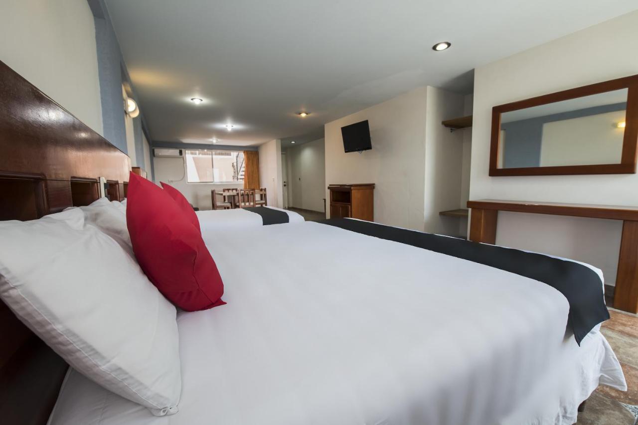 Suites De Reyes Ирапуато Экстерьер фото