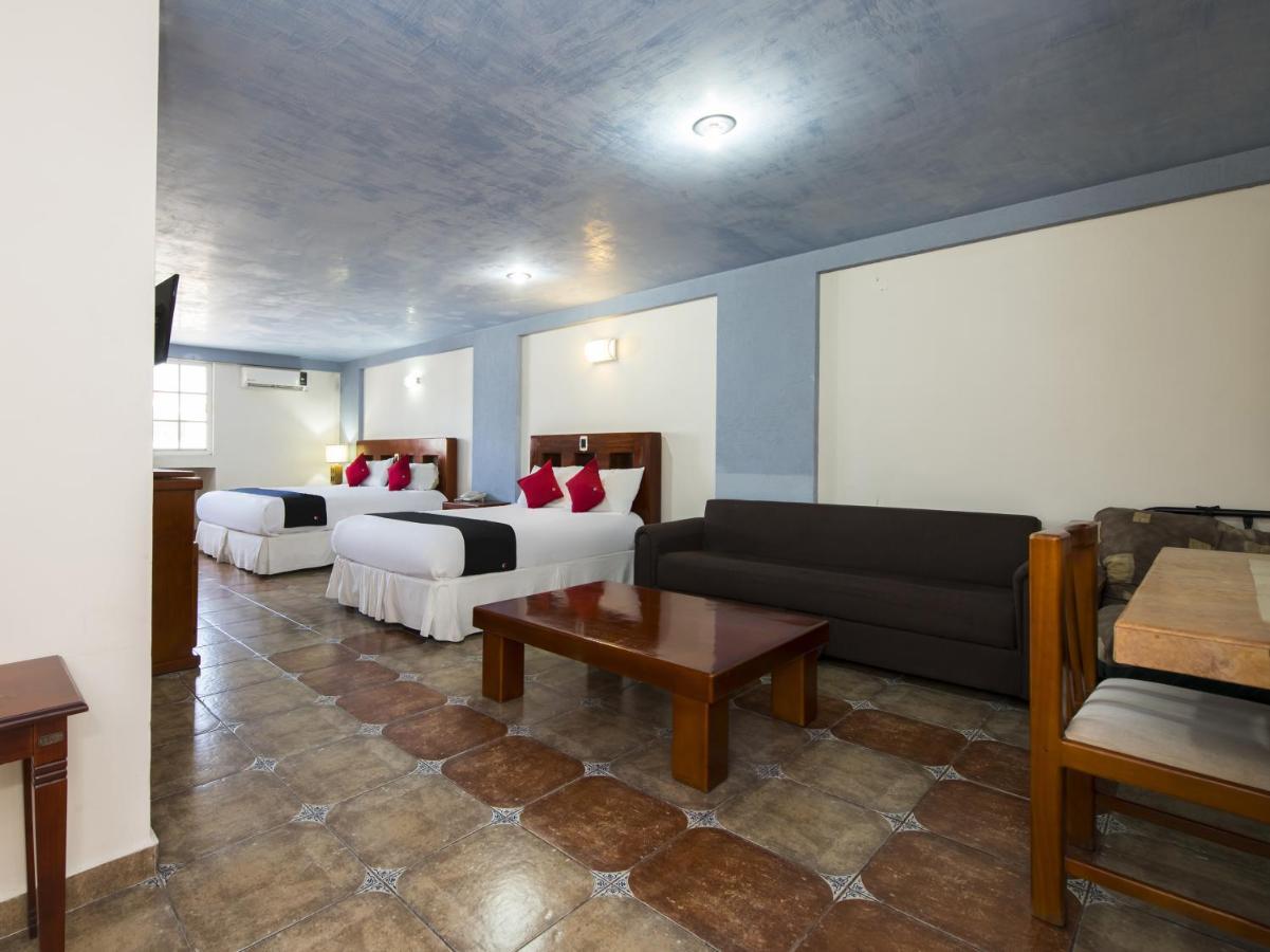 Suites De Reyes Ирапуато Экстерьер фото